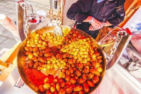 parco-gondarsparapittule-food-truckfoto-luigi-rizzo-large-653x367 (Medium)